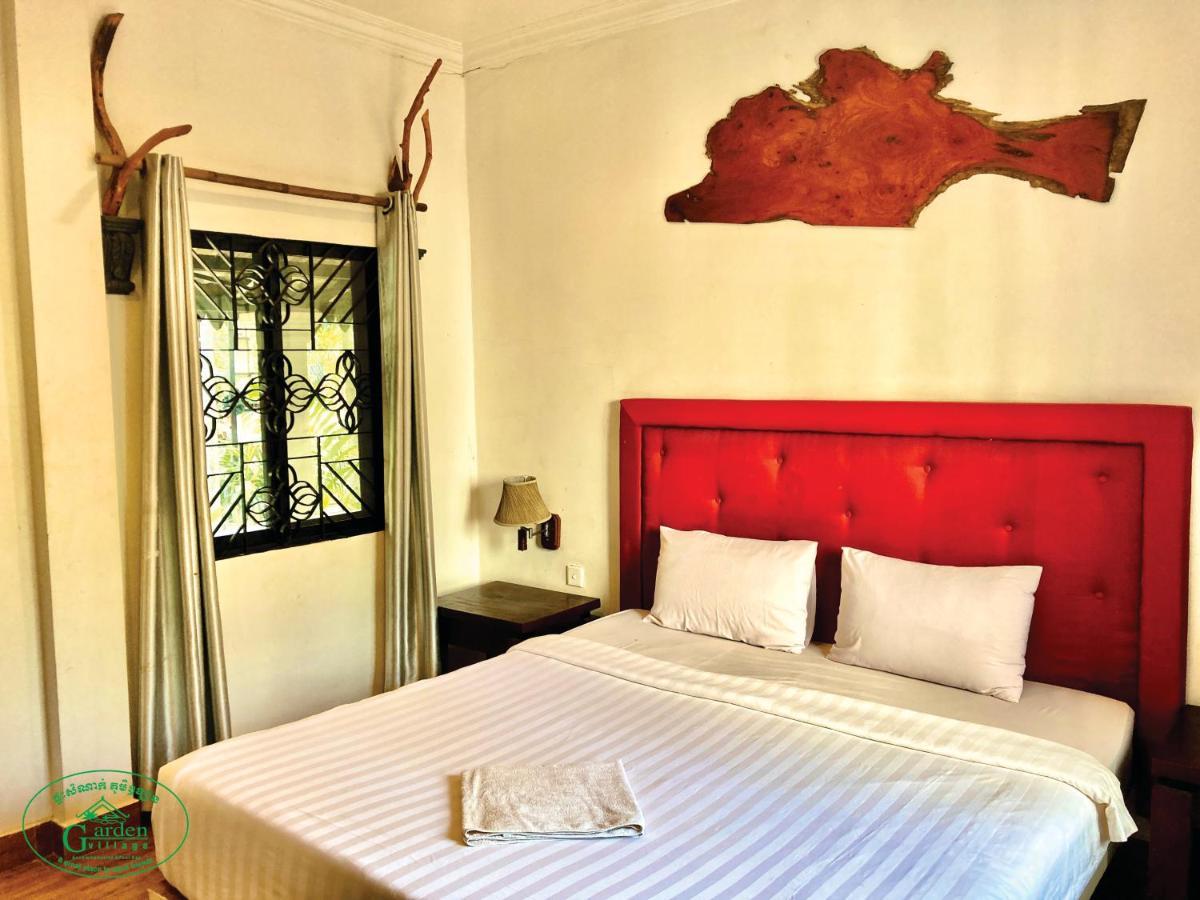 Garden Village Guesthouse & Pool Bar Siem Reap Exterior photo