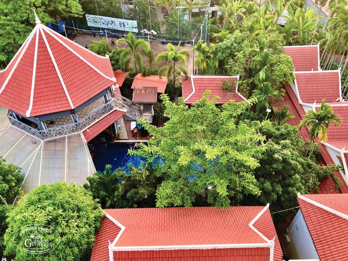 Garden Village Guesthouse & Pool Bar Siem Reap Exterior photo