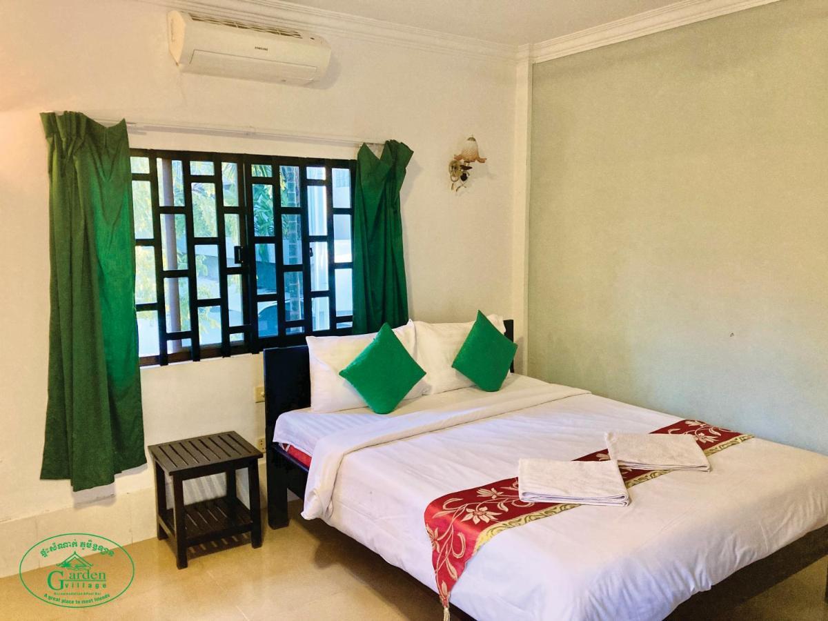 Garden Village Guesthouse & Pool Bar Siem Reap Exterior photo